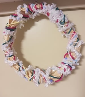 毛糸で作った手作りクリスマス飾り