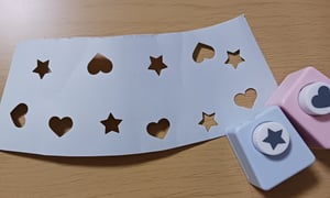 紙コップで作るランタンの作り方工程写真