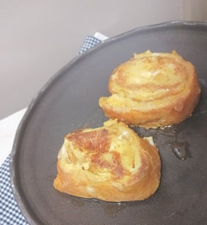 完成したパン耳フレンチトーストの写真