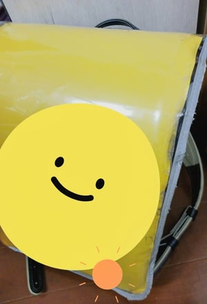 ランドセルに被せられた透明カバーの写真