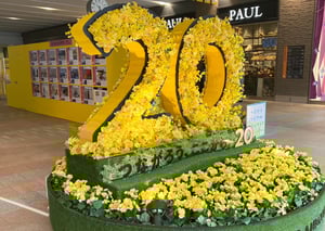JRタワー20周年フラワーモニュメントの写真