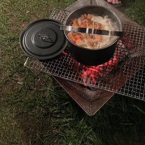 キャンプ飯の写真