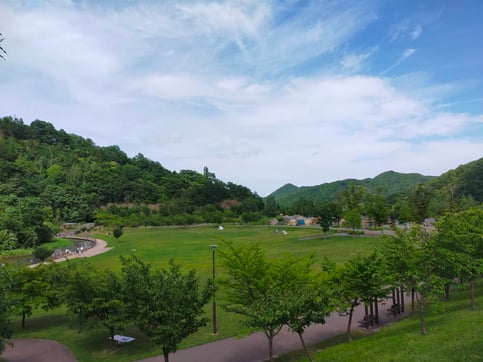 見出し2五天山全景
