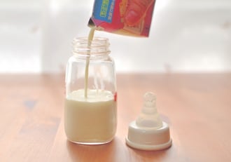 液体ミルクの写真