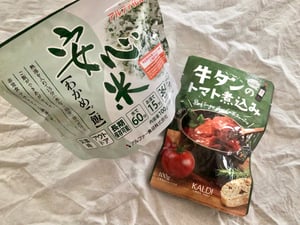 防災に備えた食品ストックの写真