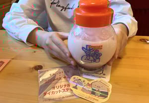 コメダ珈琲店とすみっコぐらしのコラボステッカー画像