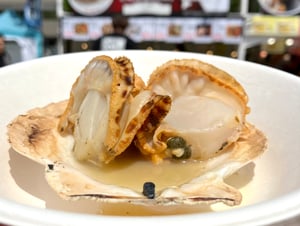 せたな食堂の「活ほたて焼き」の写真